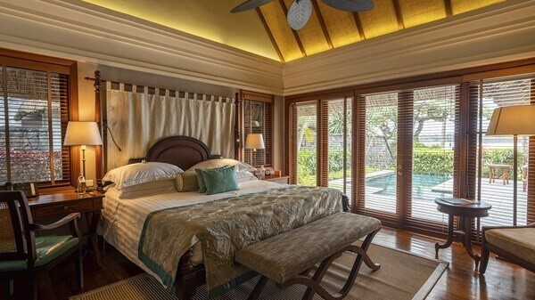 Beach Villa with Private Pool 